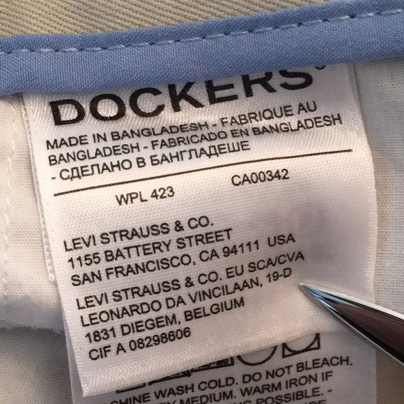 Dockers lightweight khaki trousers - Picture 5 of 11